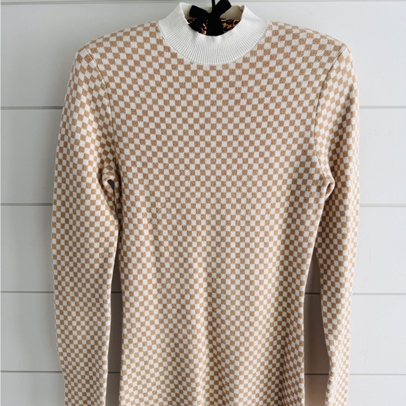 Abercrombie & Fitch Cream and Tan Long Sleeve Sweater Dress, Size MT - Picture 3 of 7